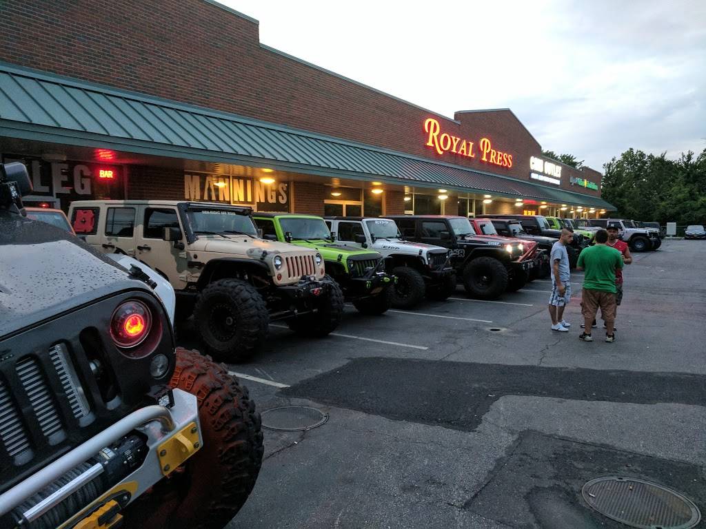 Bootleg Mannings Craft Beer & Whiskey Bar | restaurant | Staten Island, NY 10303, USA | 7189814988 OR +1 718-981-4988