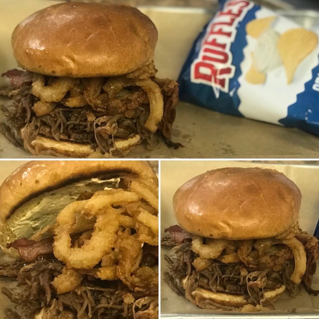 Vinnie & Sarahs Smokin BBQ Joint | restaurant | 490 1/2 State St., Madison, IN 47250, USA | 8122740315 OR +1 812-274-0315