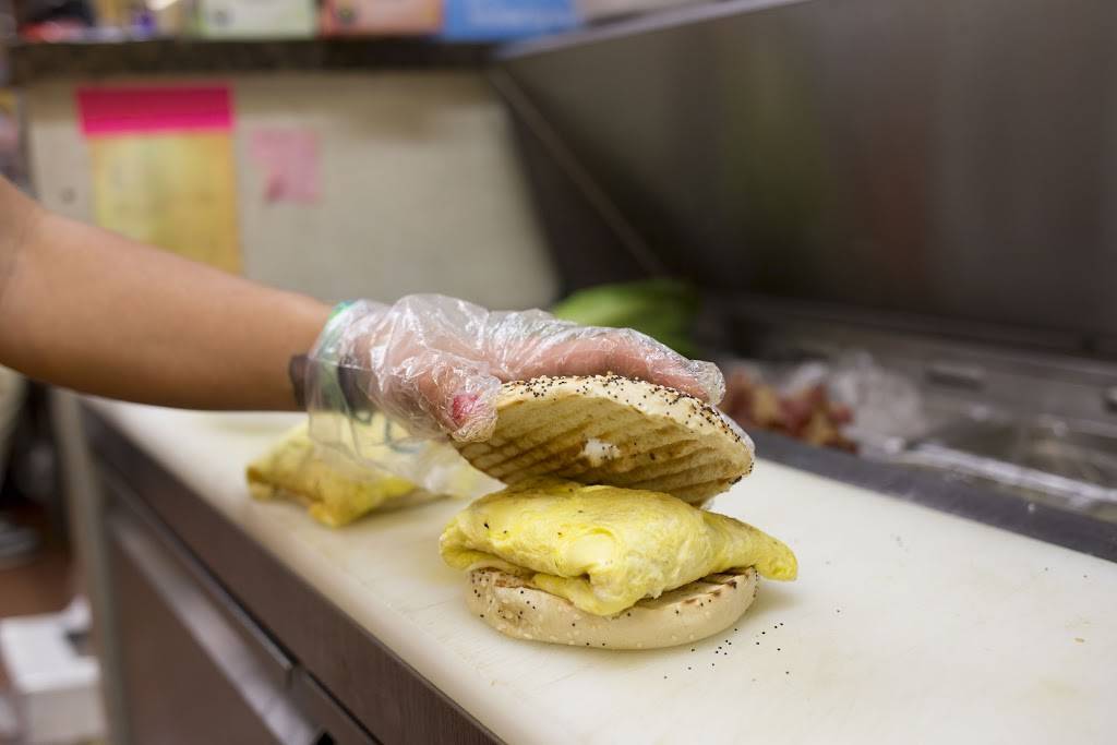 Dolce Vita Cafe | cafe | 1698 Commonwealth Avenue, Boston, MA 02135, USA | 6172322380 OR +1 617-232-2380