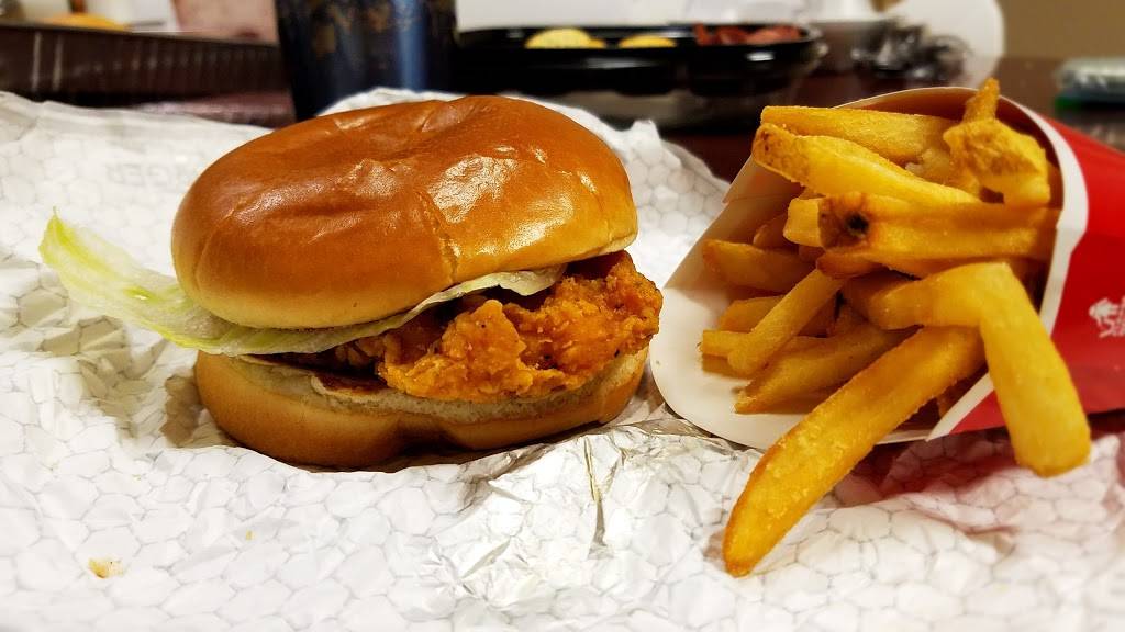 Wendys | restaurant | 3196 Austin Peay Hwy, Memphis, TN 38128, USA | 9013824800 OR +1 901-382-4800