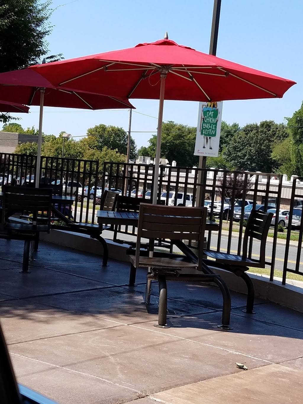 Chick-fil-A | restaurant | 3405 Candlers Mountain Rd Ste FC6, Lynchburg, VA 24502, USA | 4342375231 OR +1 434-237-5231