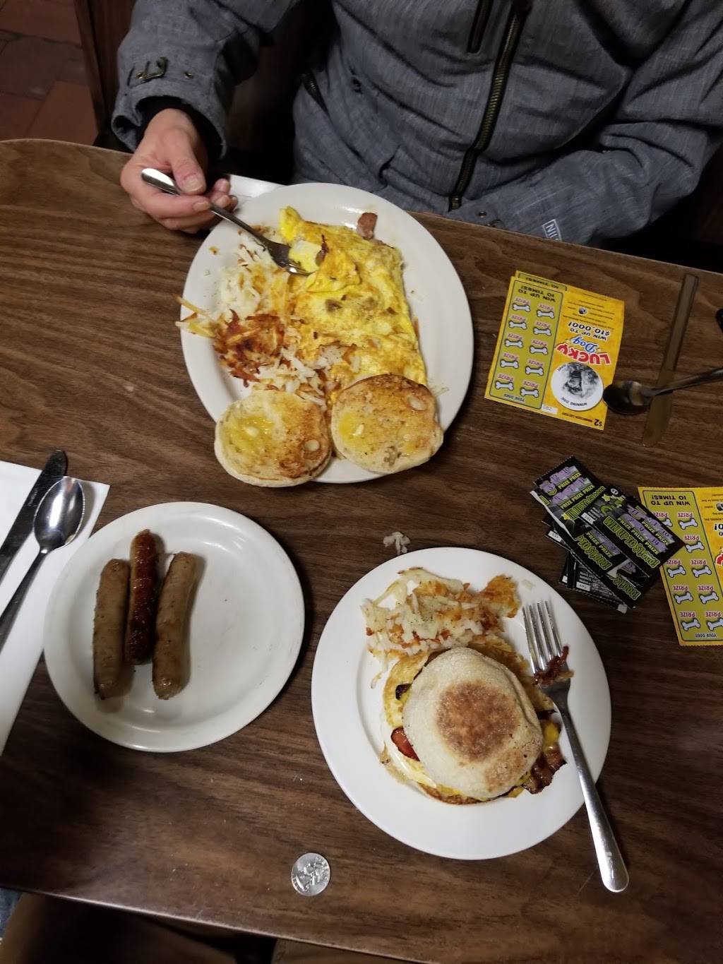 Mikes Western Cafe | restaurant | 2803 W Superior St, Duluth, MN 55806, USA | 2186241807 OR +1 218-624-1807