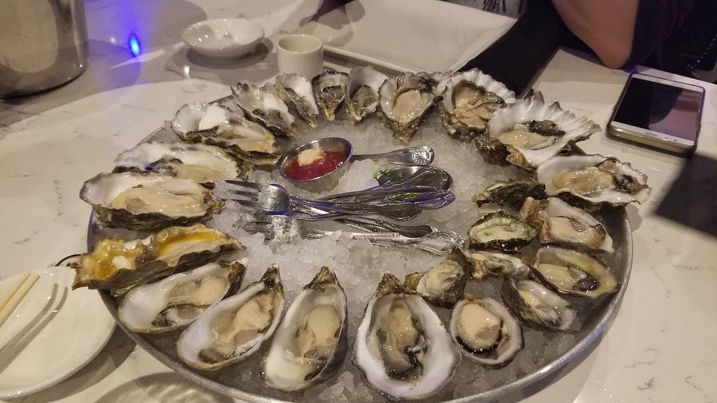 EMC Seafood & Raw Bar Rowland Heights | restaurant | Rowland, 19101 Colima Rd, Rowland Heights, CA 91748, USA | 6265811111 OR +1 626-581-1111