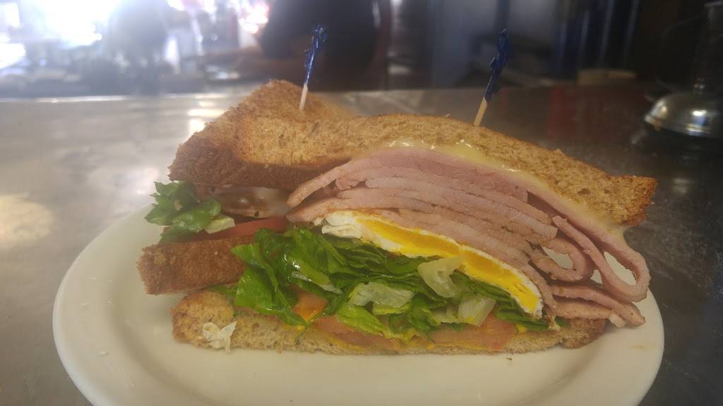 Penguin Cafe | cafe | 981 S Coast Hwy, Laguna Beach, CA 92651, USA | 9494941353 OR +1 949-494-1353