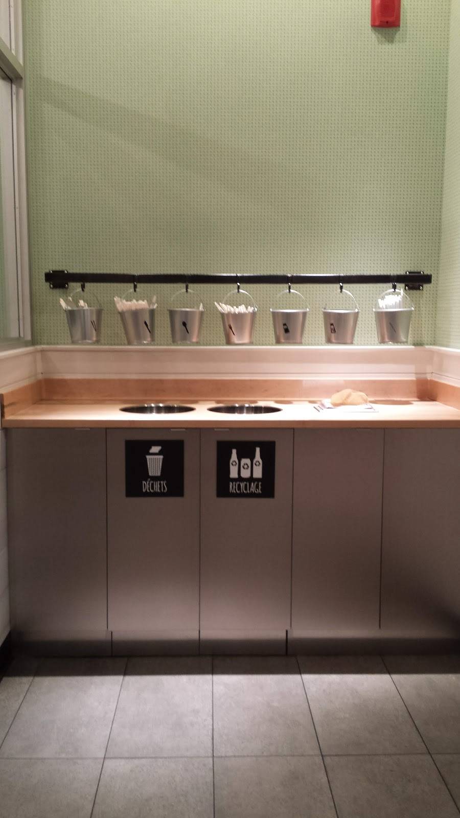 Freshii | restaurant | 3200 Rue King Ouest A-120, Sherbrooke, QC J1L 1C9, Canada | 8197420269 OR +1 819-742-0269