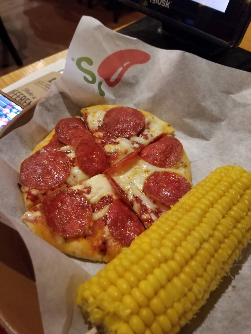 Chilis Grill & Bar | meal takeaway | 10955 North Fwy, Houston, TX 77037, USA | 2814479200 OR +1 281-447-9200