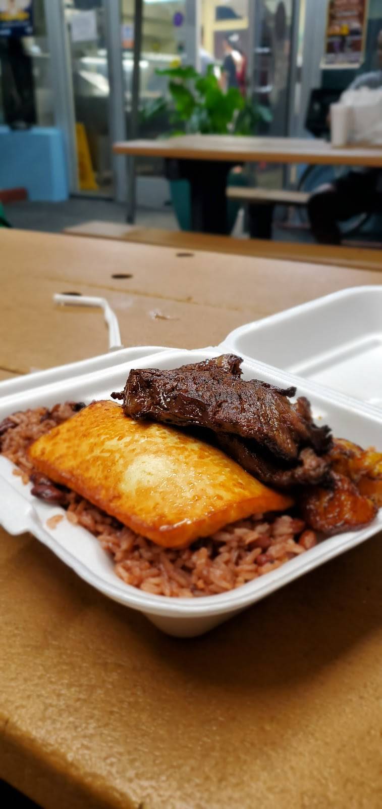 Pinolandia | restaurant | 119 NW 12th Ave, Miami, FL 33128, USA | 3053258663 OR +1 305-325-8663