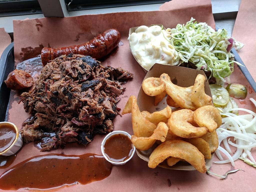 Lewis Barbecue | restaurant | 464 N Nassau St, Charleston, SC 29403, USA | 8438059500 OR +1 843-805-9500