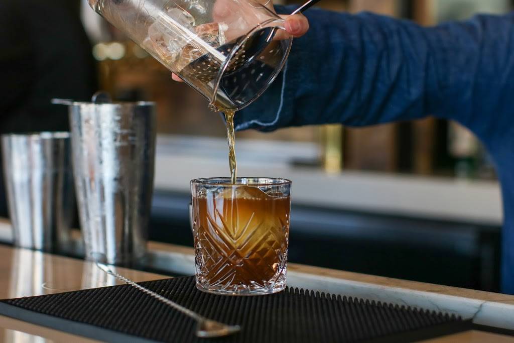 33 Staves | restaurant | 4174 Rowan, Lexington, KY 40517, USA | 8592450400 OR +1 859-245-0400