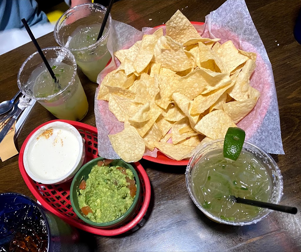 Muy Wayne Os | restaurant | 303 S Arnold Rd, Panama City Beach, FL 32413, USA | 8502496830 OR +1 850-249-6830