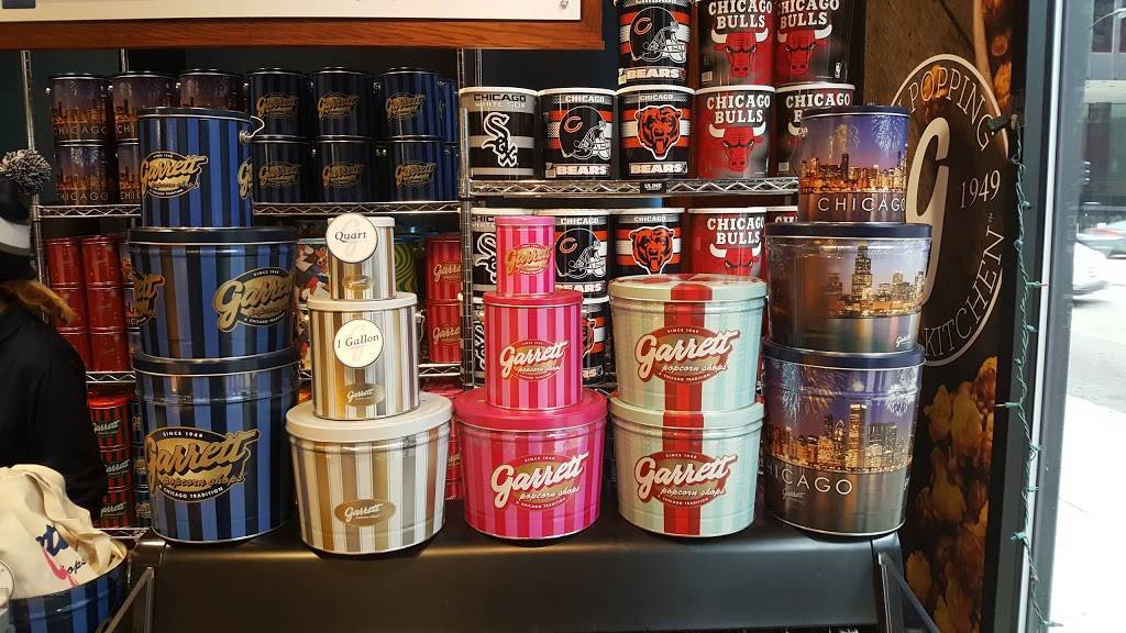 Garrett Popcorn Shops | meal takeaway | 27 W Jackson Blvd, Chicago, IL 60604, USA | 8884767267 OR +1 888-476-7267