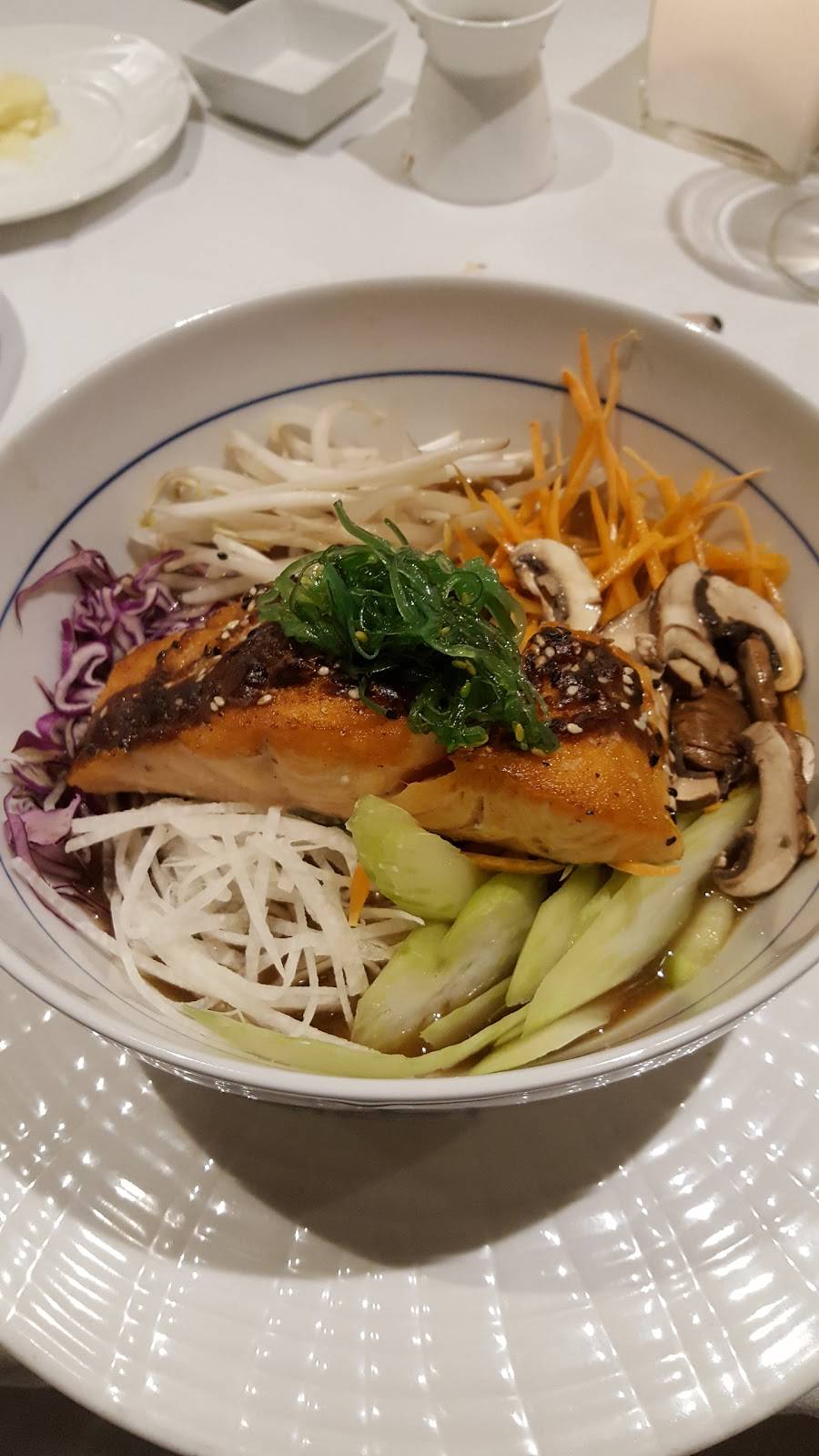 Blue Morel Restaurant and Wine Bar | restaurant | 2 Whippany Rd, Morristown, NJ 07960, USA | 9734512619 OR +1 973-451-2619