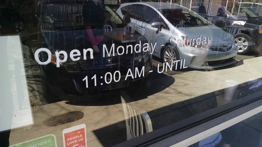 Tazys Burgers & Grill | restaurant | 4107 Oleander Dr, Wilmington, NC 28403, USA | 9103972944 OR +1 910-397-2944