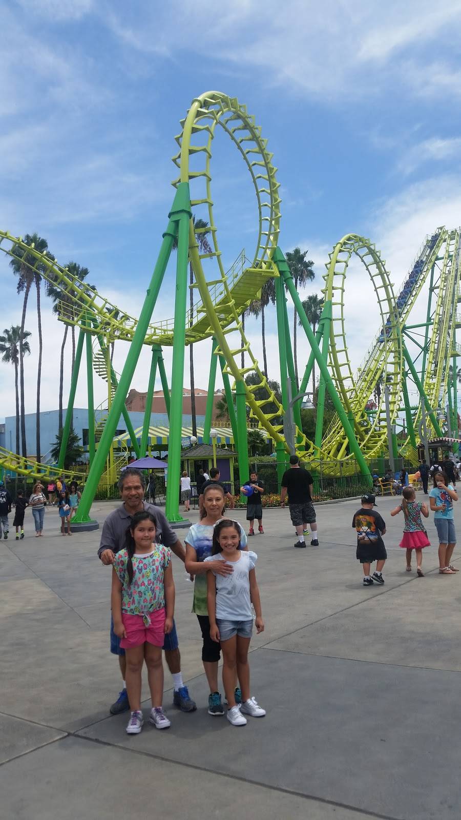 Coasters Diner | restaurant | 8039 Beach Blvd, Buena Park, CA 90620, USA | 7142205200 OR +1 714-220-5200