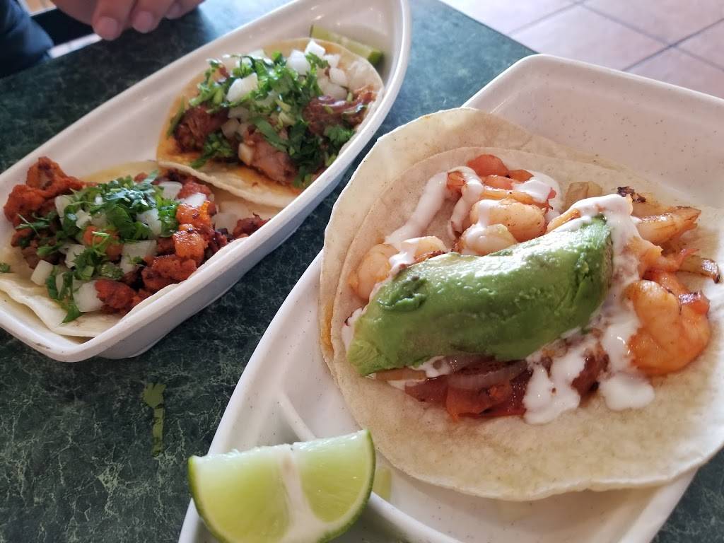 El Nopalito | restaurant | 2831 N 24th St, Phoenix, AZ 85008, USA | 6025222043 OR +1 602-522-2043