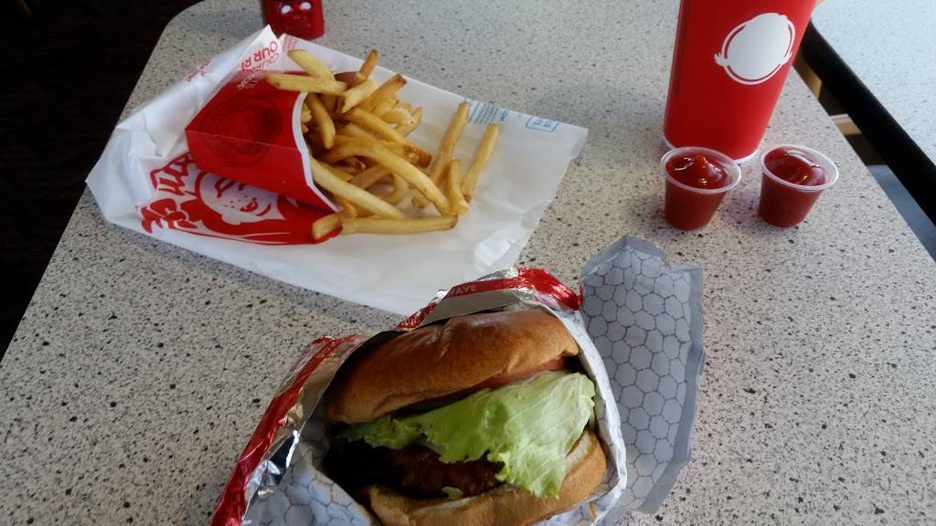 Wendys | restaurant | 90 Jericho Turnpike, Jericho, NY 11753, USA | 5163333059 OR +1 516-333-3059