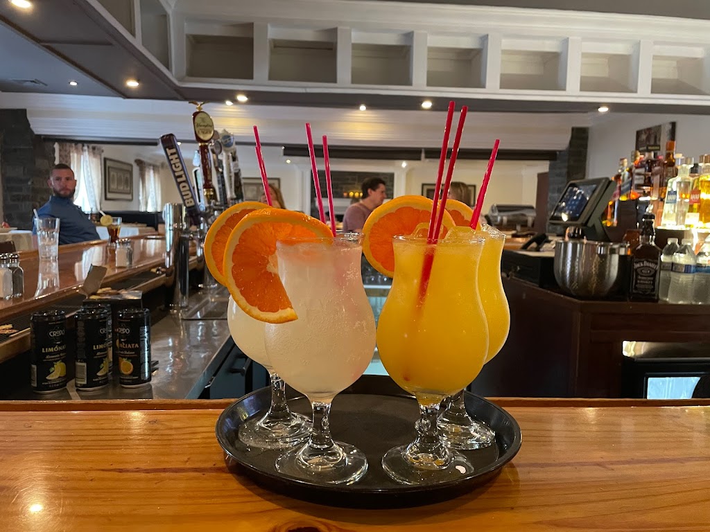 Morina Restaurant | restaurant | 1617 Saybrook Rd, Haddam, CT 06438, USA | 8603454472 OR +1 860-345-4472