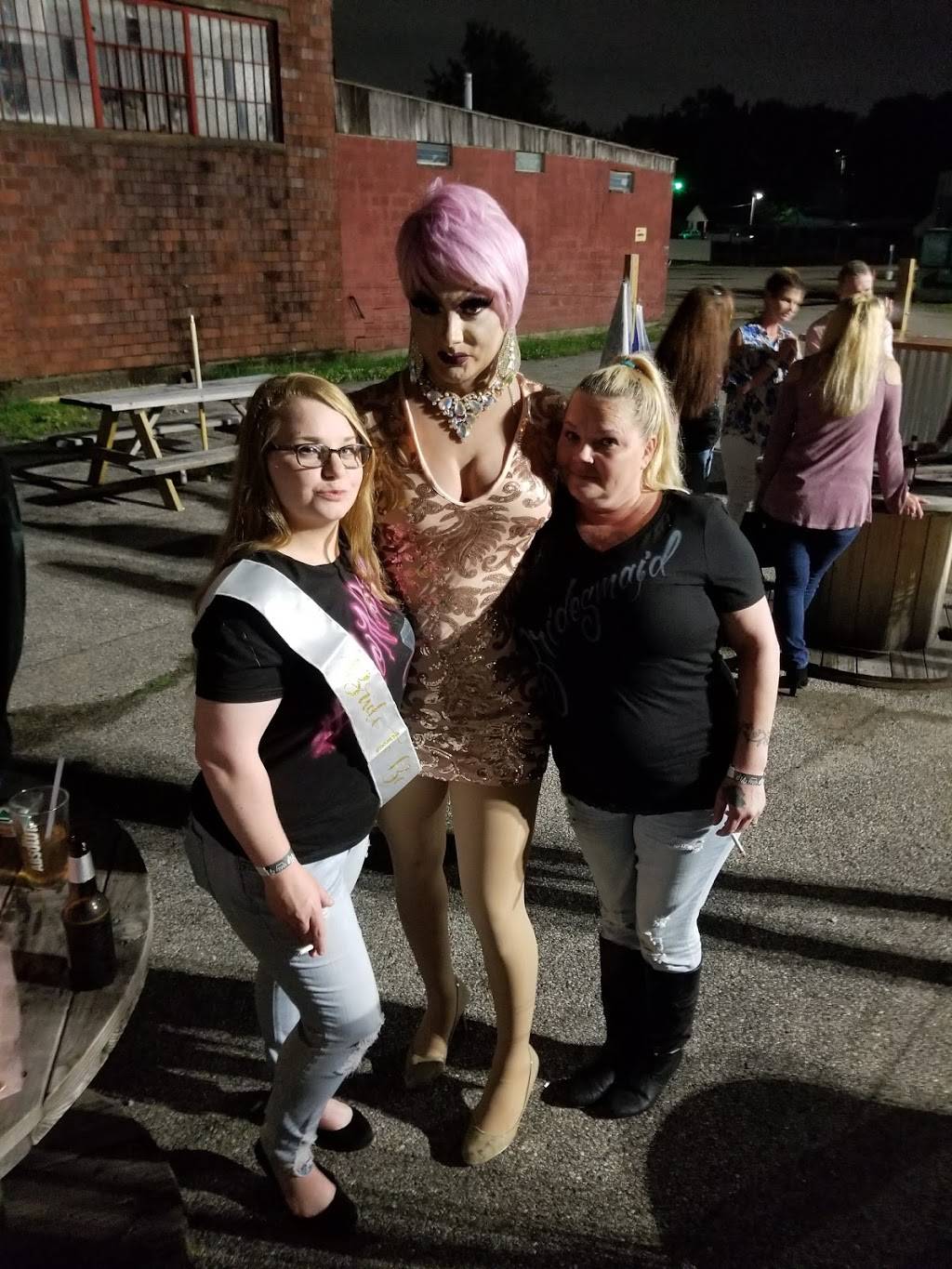 Alter Egos | restaurant | 2210 W 2nd St, Owensboro, KY 42301, USA | 2703776132 OR +1 270-377-6132