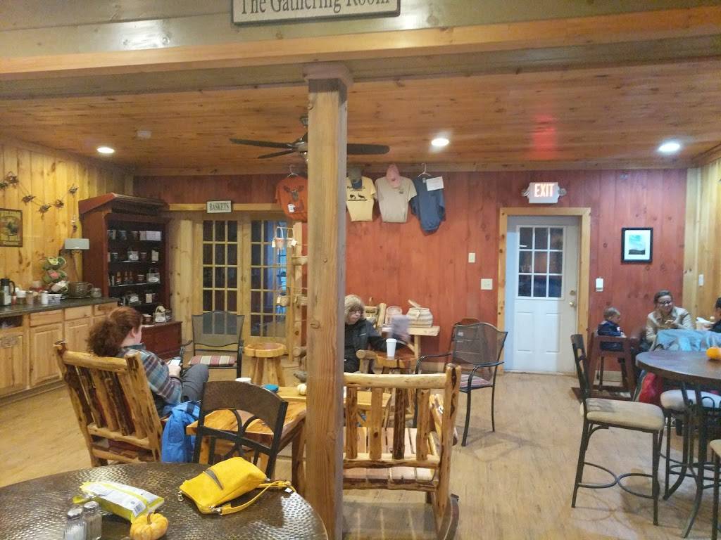 Moose Muck Coffee House | cafe | 25 Parsons St, Colebrook, NH 03576, USA | 6032374677 OR +1 603-237-4677