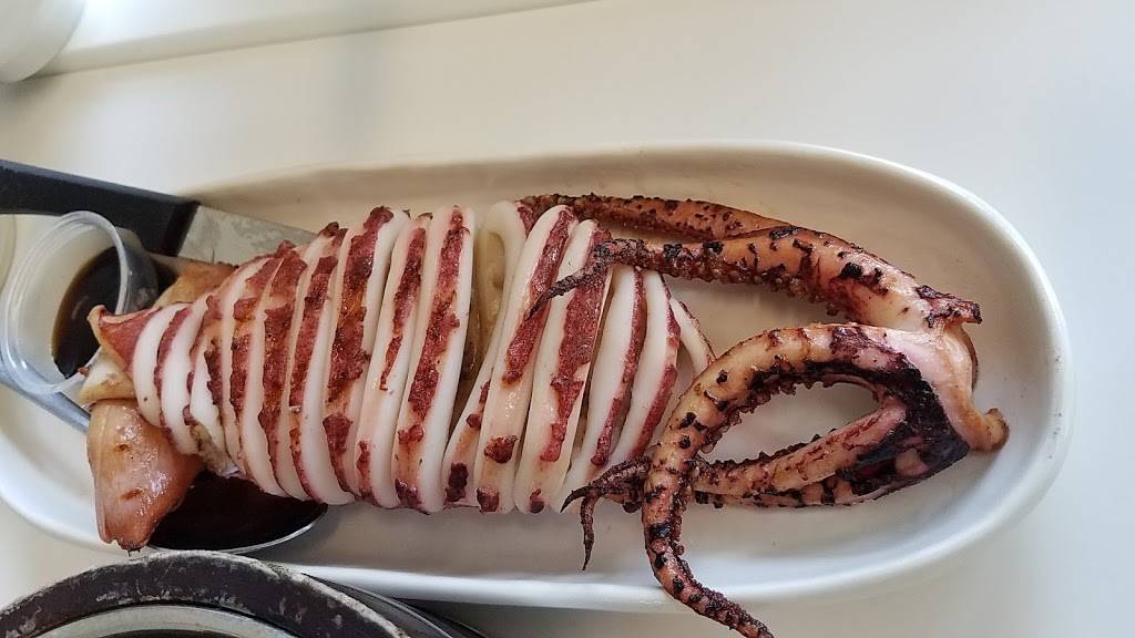 Joy Yee | restaurant | 2139 S China Pl, Chicago, IL 60616, USA | 3123280001 OR +1 312-328-0001