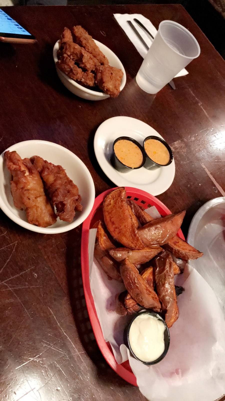 Beer Belly Deli & Pub | restaurant | 510 Westcott St, Syracuse, NY 13210, USA | 3152997533 OR +1 315-299-7533