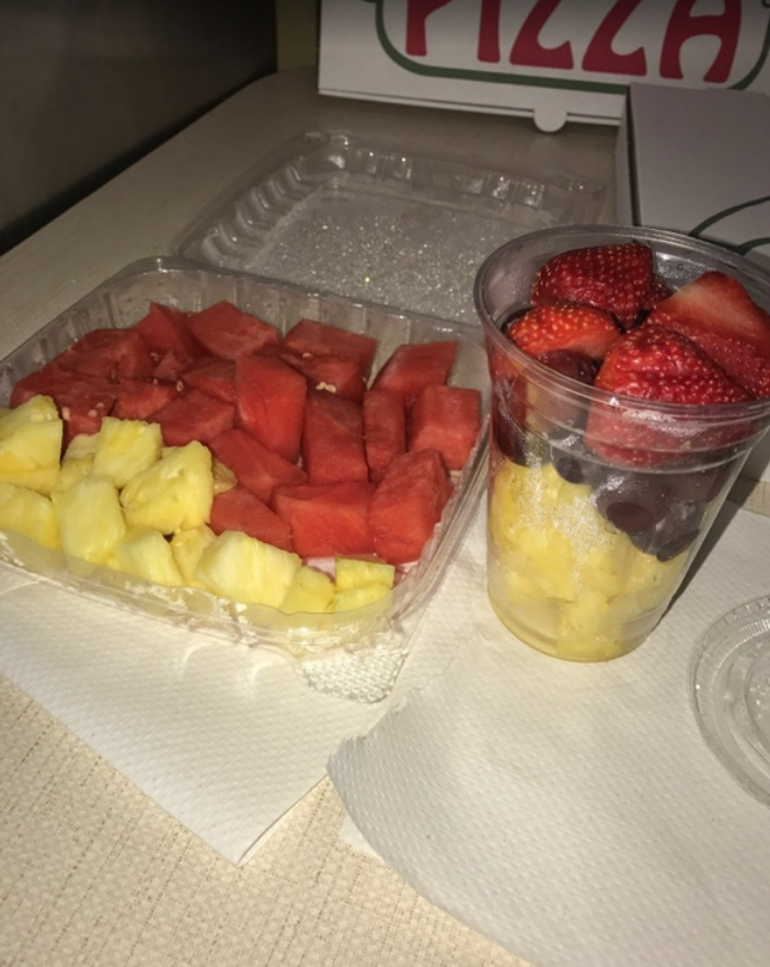 Piece of Chicago Carryout | restaurant | 1048 Mt Vernon Ave, Columbus, OH 43203, USA | 6142538840 OR +1 614-253-8840