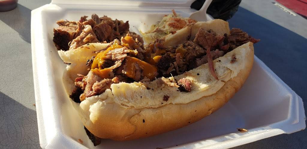 M&M Old Hickory Smokehouse BBQ | restaurant | 419 E, FL-44, Wildwood, FL 34785, USA | 4072098063 OR +1 407-209-8063