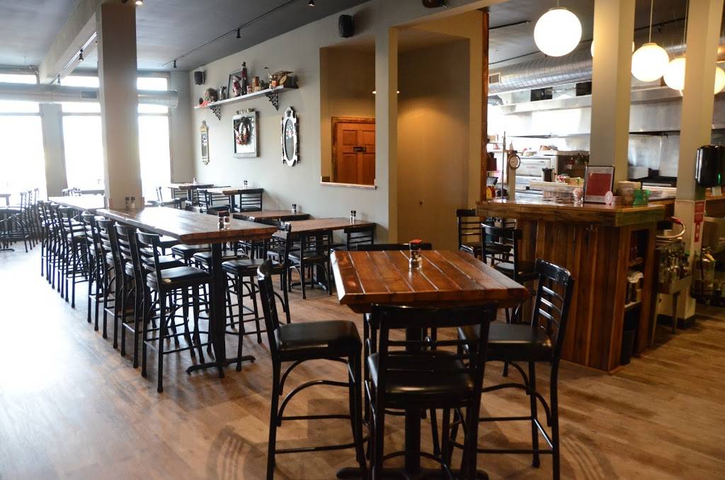 Bo Macs | restaurant | 219 16th Ave SE, Cedar Rapids, IA 52401, USA | 3198263154 OR +1 319-826-3154