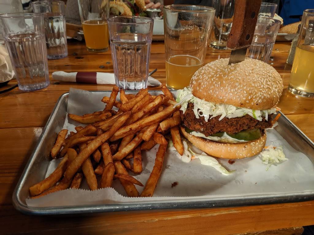 Nineteen33 | restaurant | 1873 Willamette Falls Dr, West Linn, OR 97068, USA | 5033058249 OR +1 503-305-8249