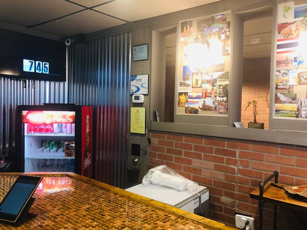 Sweet Basil Thai Cuisine | restaurant | 24 W Main St, Berryville, VA 22611, USA | 5409556234 OR +1 540-955-6234