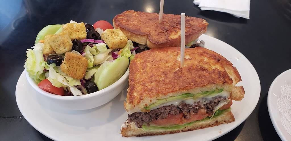 Rubys Diner | restaurant | 6405 Pacific Coast Hwy, Long Beach, CA 90803, USA | 5625961914 OR +1 562-596-1914