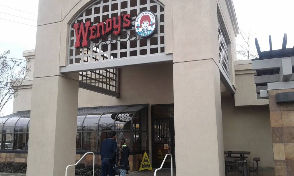 Wendys | restaurant | 2955 N Main St, Walnut Creek, CA 94597, USA | 9259377269 OR +1 925-937-7269
