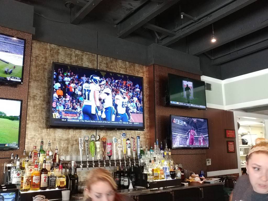 Chilis Grill & Bar | meal takeaway | 2745 W Kettleman Ln, Lodi, CA 95242, USA | 2093691808 OR +1 209-369-1808