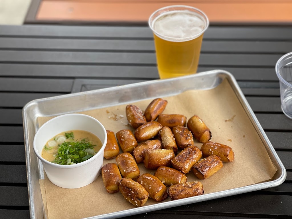 South Yard | restaurant | 3425 Solano Ave, Napa, CA 94558, USA | 7072543300 OR +1 707-254-3300