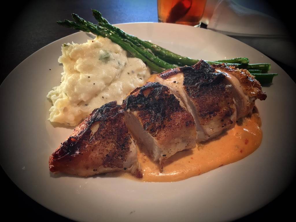 Chef Lino’s Grill | restaurant | 6603 Panama Ln #103, Bakersfield, CA 93313, USA | 6618858006 OR +1 661-885-8006