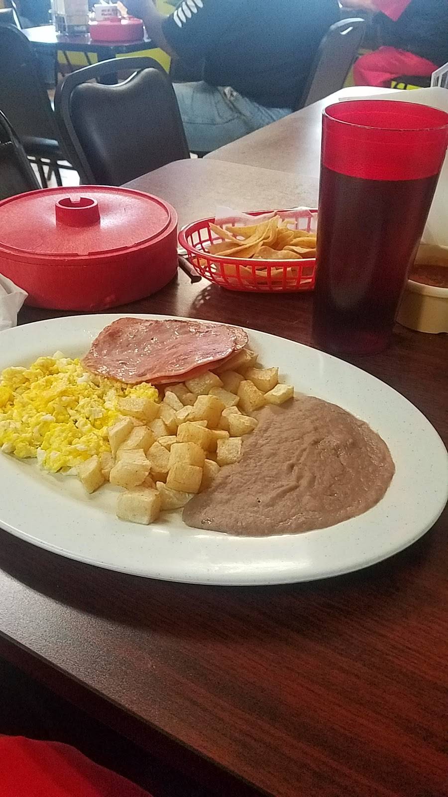 La Herradura | restaurant | 600 W Burleson St, Wharton, TX 77488, USA | 9795321727 OR +1 979-532-1727