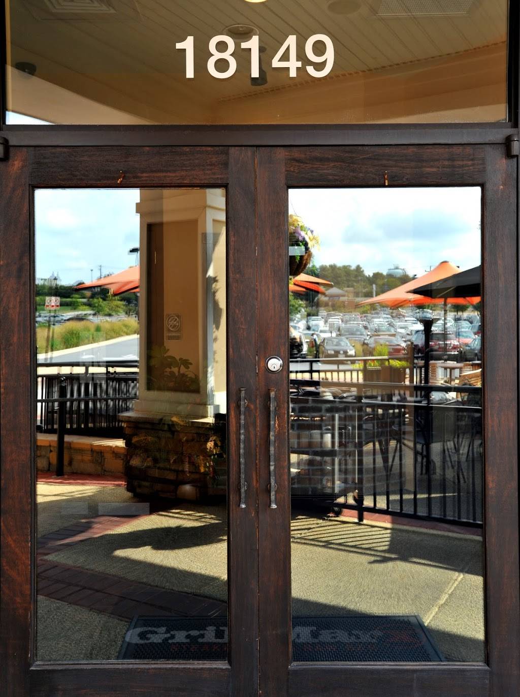 GrillMarx Steakhouse & Raw Bar | restaurant | 18149 Town Center Dr, Olney, MD 20832, USA | 3015701111 OR +1 301-570-1111