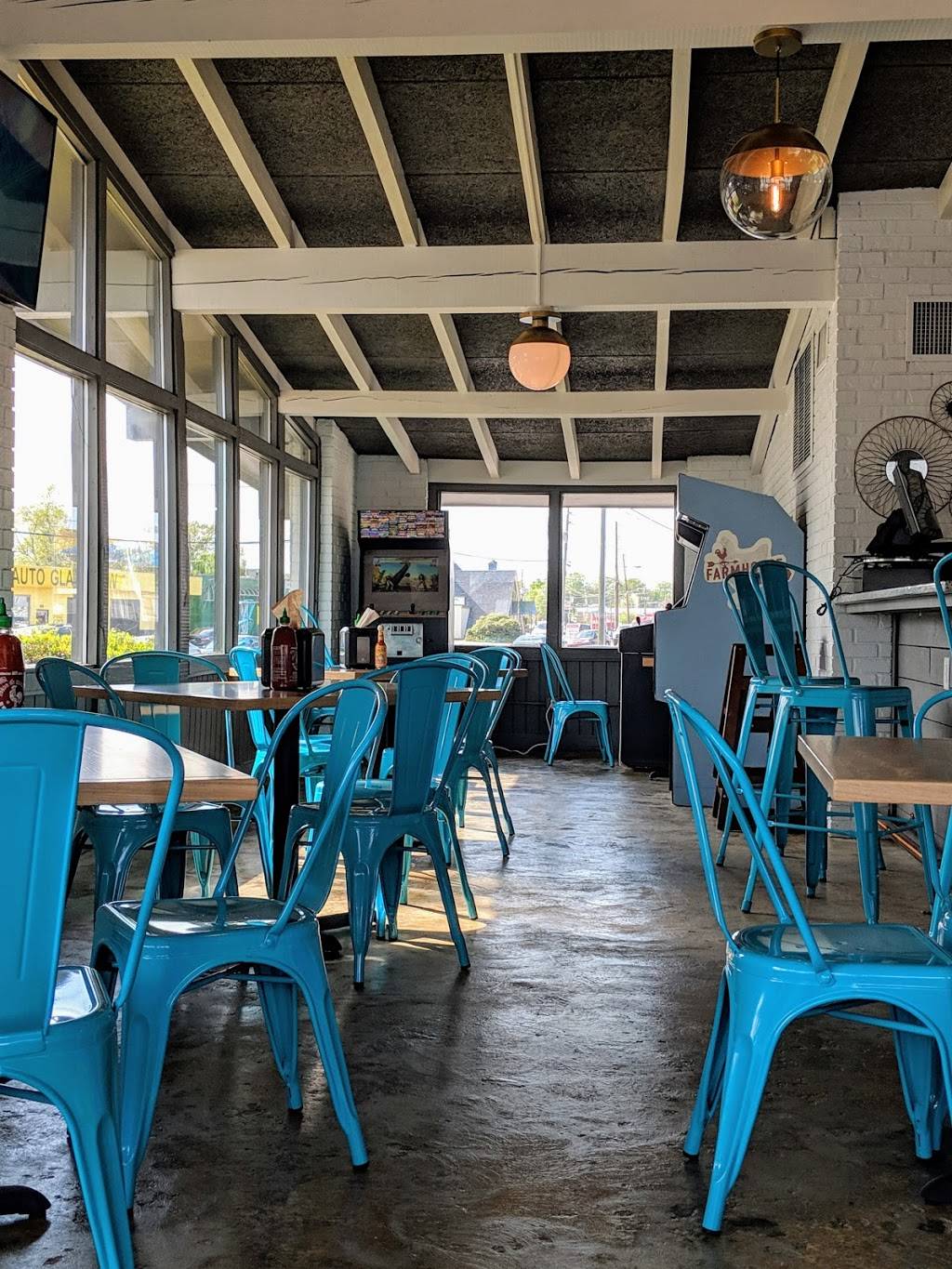 Farmhouse Pizza | restaurant | 1813 Laurens Rd, Greenville, SC 29607, USA | 8642480346 OR +1 864-248-0346