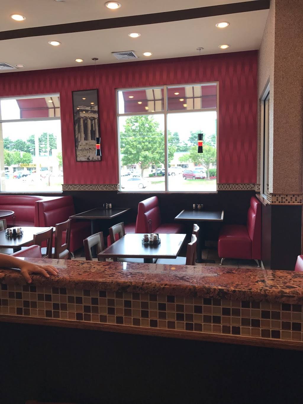 Pats Pizzeria | meal takeaway | 40 Marrows Rd, Newark, DE 19713, USA | 3027381000 OR +1 302-738-1000