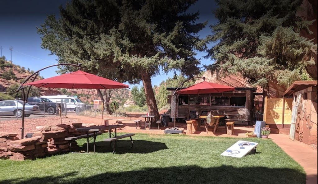 The Cave Cafe | restaurant | 4581 US-89, Kanab, UT 84741, USA | 4358190556 OR +1 435-819-0556