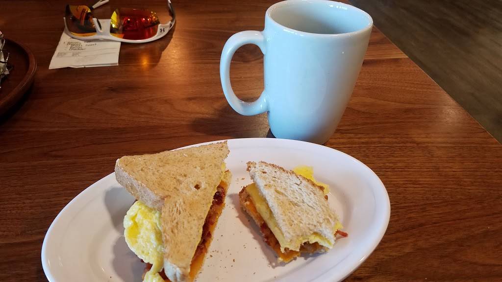 Henrys Mustang Cafe | restaurant | 2500 Jordan Ln NW, Huntsville, AL 35816, USA | 2565171288 OR +1 256-517-1288