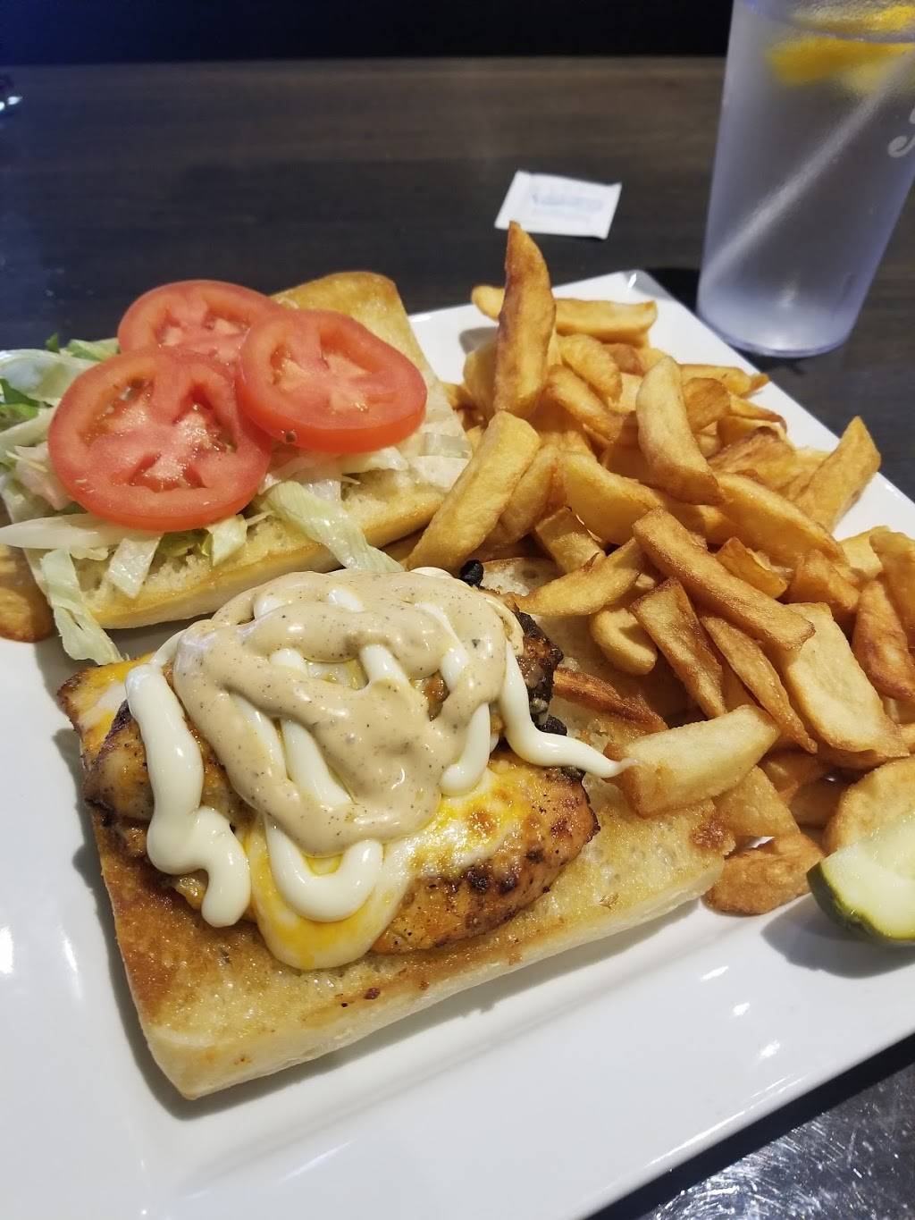 The Endzone Bar & Grill | restaurant | 1305 Main St E, Hamilton, ON L8K 4M3, Canada | 2892469663 OR +1 289-246-9663