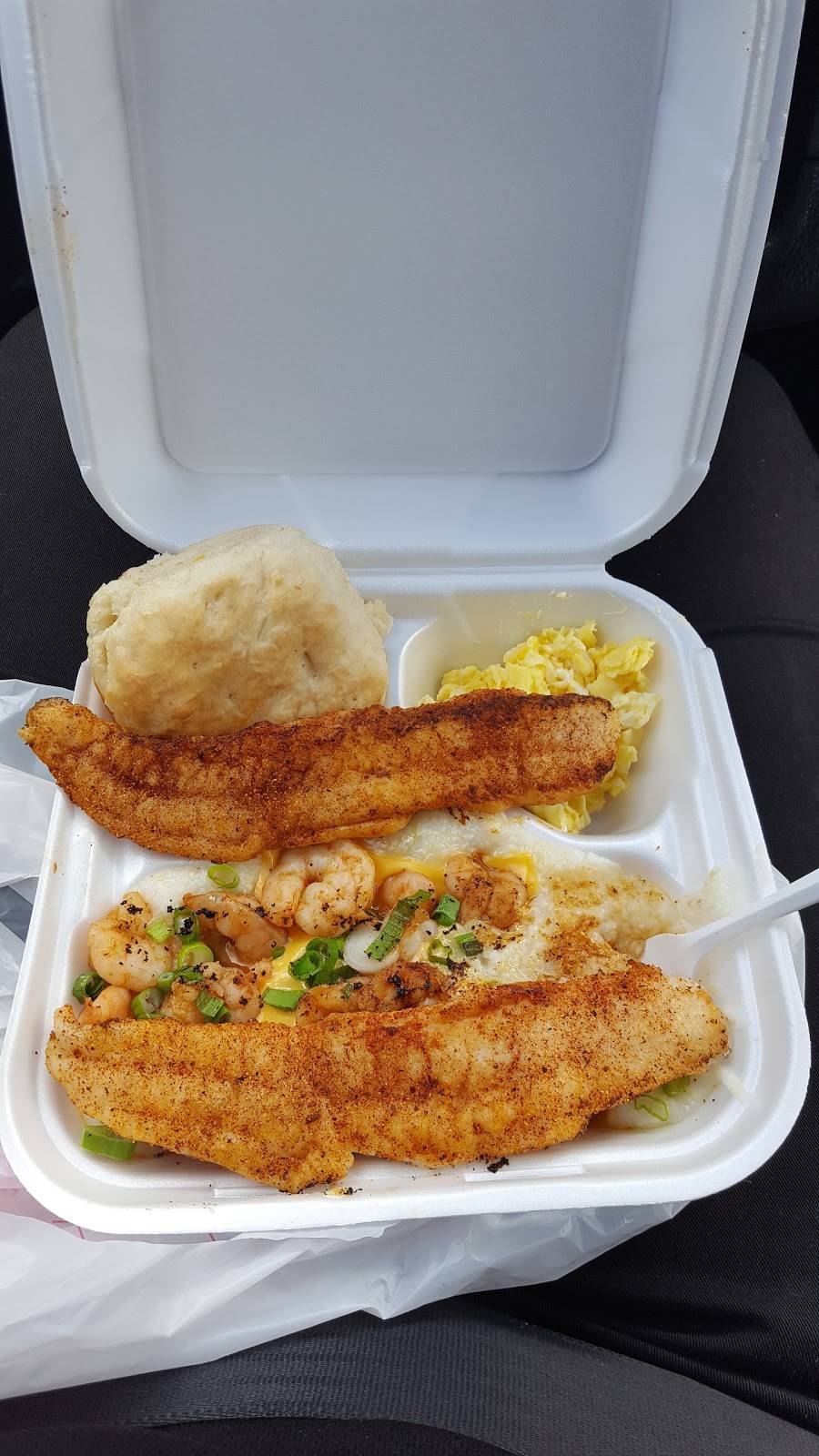 Wags Food & Culture | restaurant | 1601 Plaza Dr, Marrero, LA 70072, USA | 5043483080 OR +1 504-348-3080