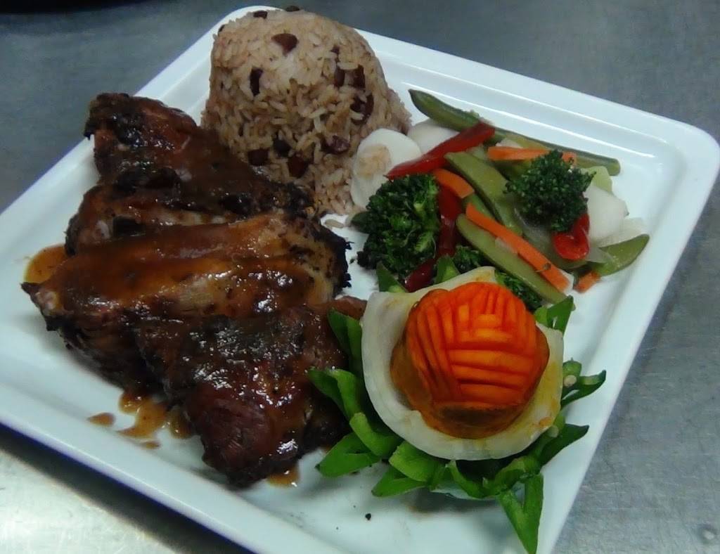 Tropical Choice Jamaican & Americian Restaurant | restaurant | 247 N 52nd St, Philadelphia, PA 19139, USA | 2154728530 OR +1 215-472-8530