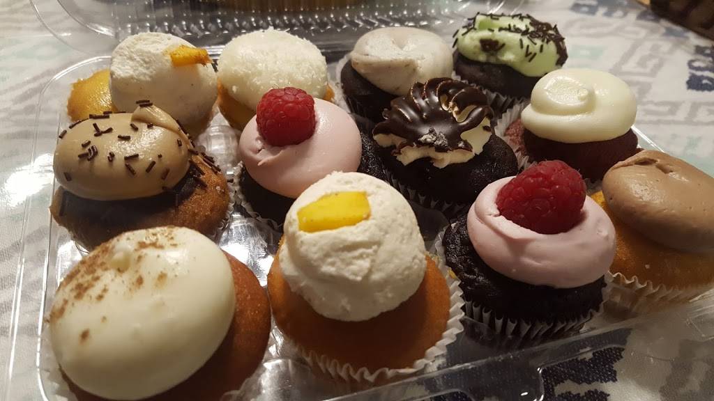 Hotcakes Bakes | bakery | 4119 S Centinela Ave, Los Angeles, CA 90066, USA | 3103972324 OR +1 310-397-2324