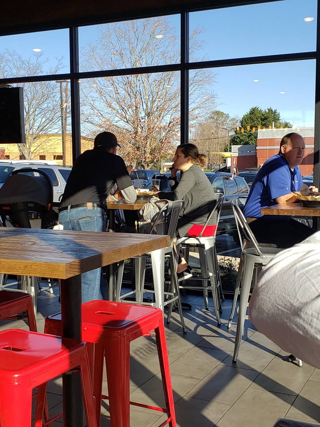 Huey Magoos | restaurant | 4630 Atlanta Hwy, Loganville, GA 30052, USA | 4704624667 OR +1 470-462-4667