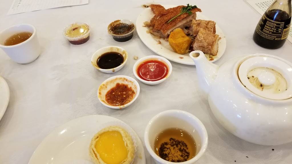 CBS Seafood | restaurant | 700 N Spring St, Los Angeles, CA 90012, USA | 2136172323 OR +1 213-617-2323