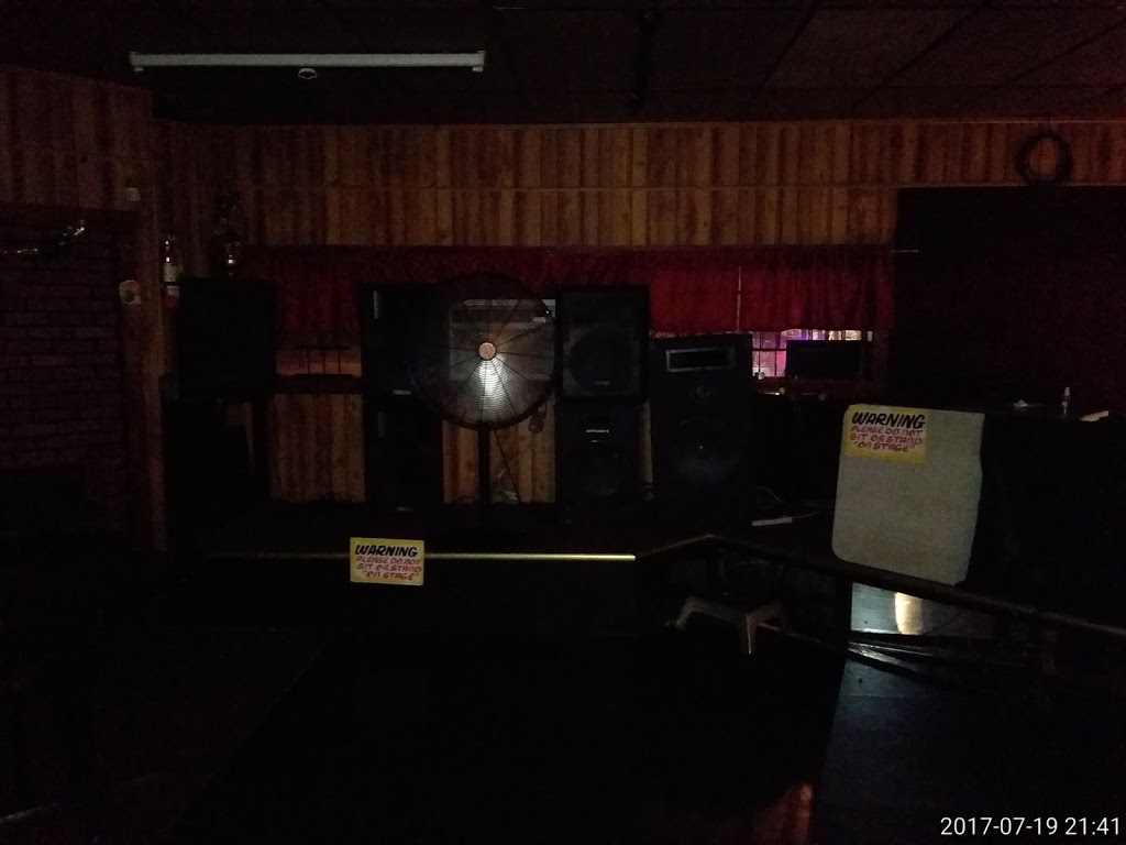 Your Place & Mine | restaurant | 3376 E 55th St, Cleveland, OH 44127, USA | 2165325512 OR +1 216-532-5512