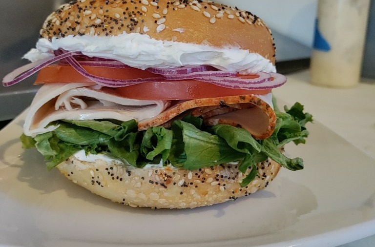 Camp One Coffee & Donuts | bakery | 121 NE 15th St, Newport, OR 97365, USA | 5412648555 OR +1 541-264-8555