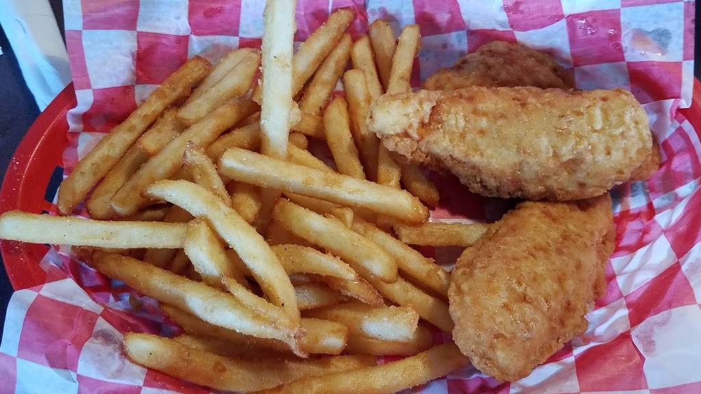 The Water Tower Bar & Grill | restaurant | 458 Rock Hill Rd, Jefferson City, MO 65109, USA | 5736354536 OR +1 573-635-4536